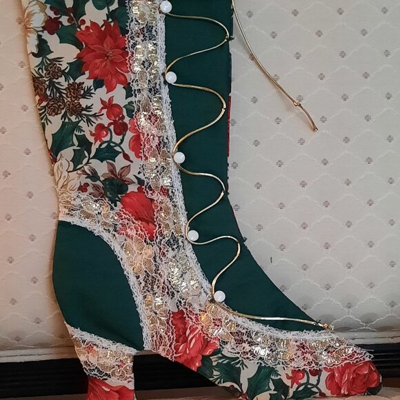 Two Handmade Victorian Christmas Stockings - Picture 2 of 7
